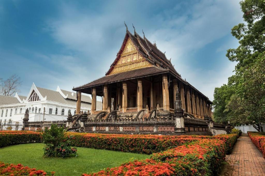 Dhavara Boutique Hotel Вьентьян Экстерьер фото