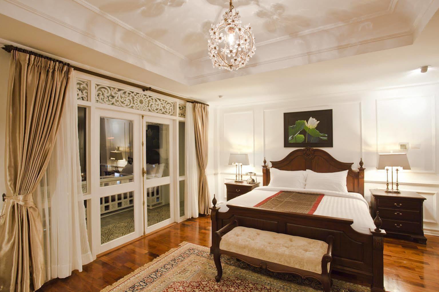 Dhavara Boutique Hotel Вьентьян Экстерьер фото